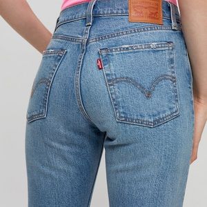 Brand New with Tags Levi’s Wedgie Straight Icon